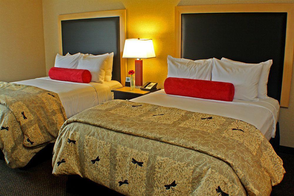Doubletree By Hilton Hotel Oklahoma City Airport Экстерьер фото