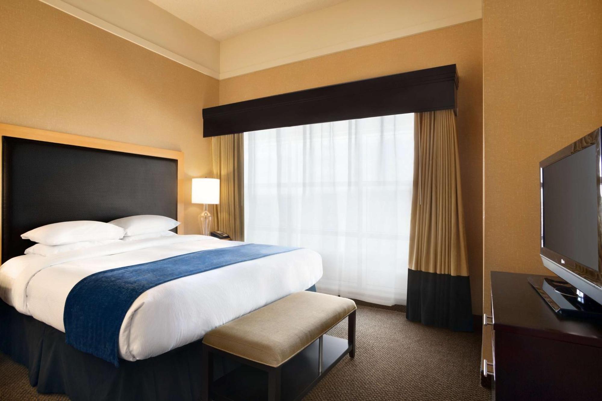 Doubletree By Hilton Hotel Oklahoma City Airport Экстерьер фото